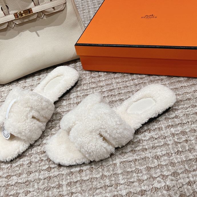 Hermes Slippers